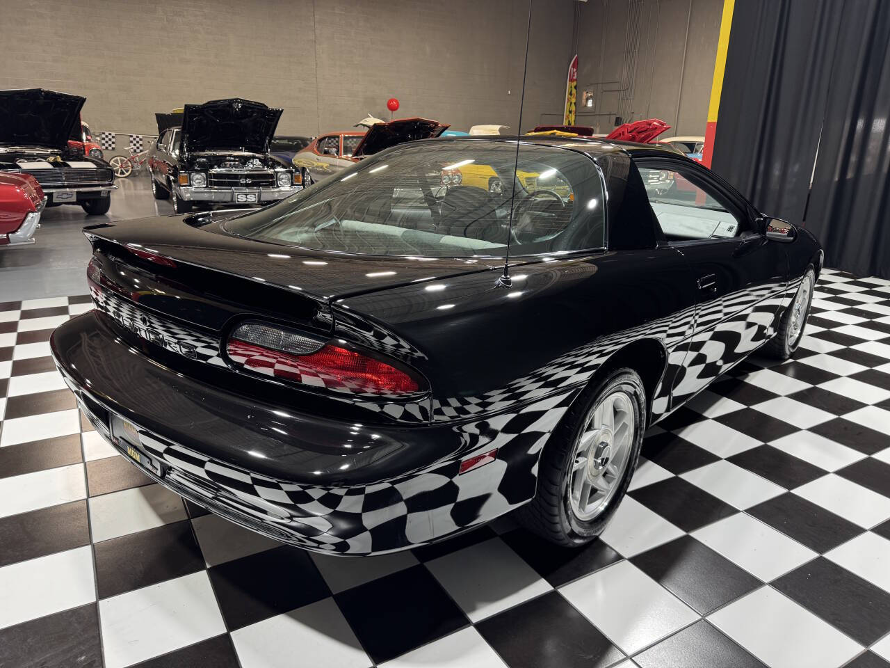 1993 Chevrolet Camaro 12