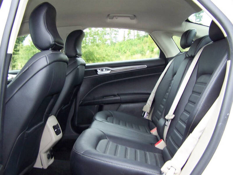 2018 Ford Fusion Hybrid SE