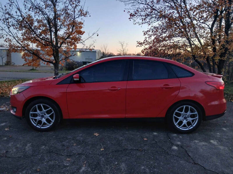 Used 2015 Ford Focus SE with VIN 1FADP3F27FL323126 for sale in Wooster, OH