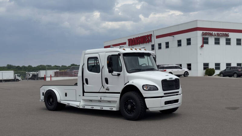 2025 Freightliner M2 106