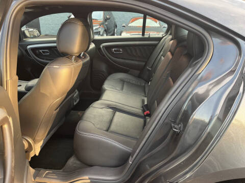 2016 Ford Taurus SEL