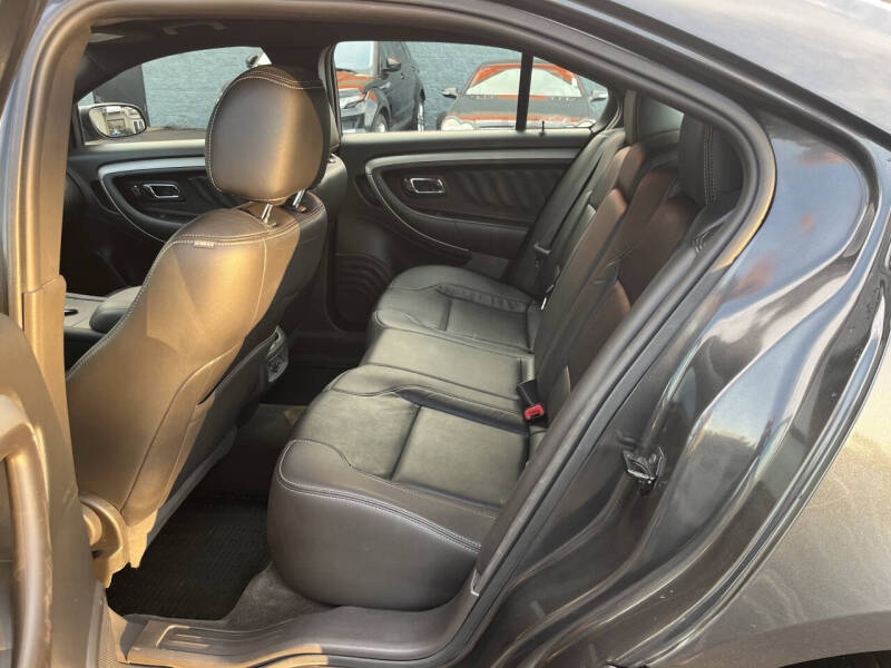 2016 Ford Taurus SEL