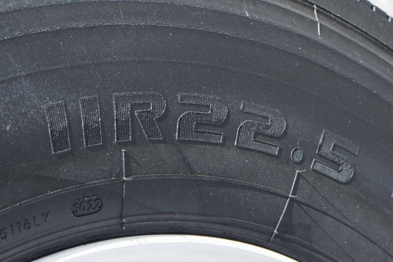 2019 Freightliner M2 106