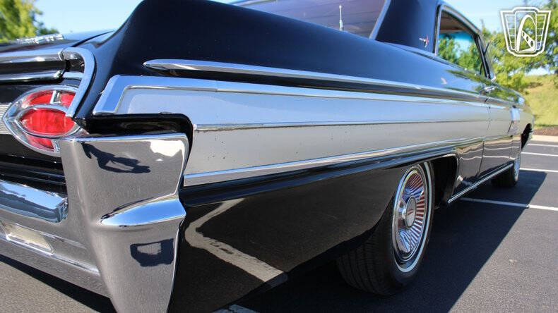 1962 Oldsmobile Starfire