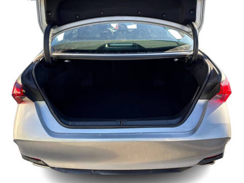 2022 Toyota Avalon XLE