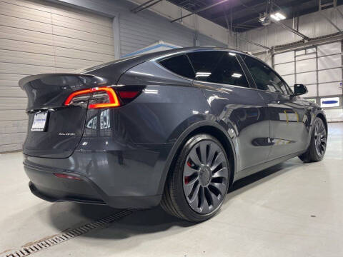 2025 Tesla Model Y Performance