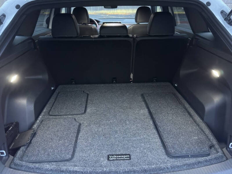 2024 Volkswagen Atlas Cross Sport SE 4Motion