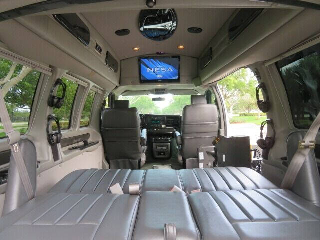 2010 Chevrolet Express LT 1500