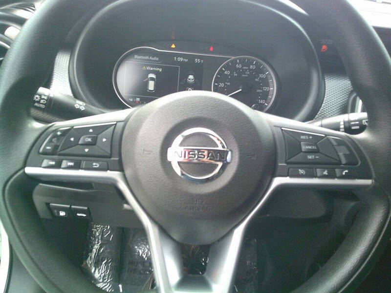 2019 Nissan Kicks SV