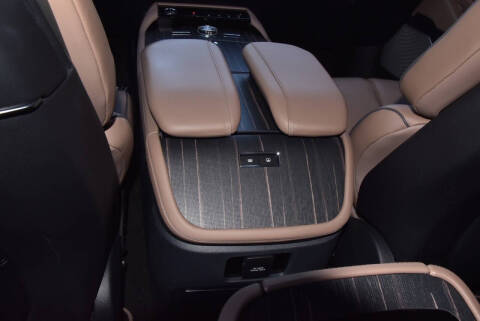 2025 Lincoln Navigator Black Label