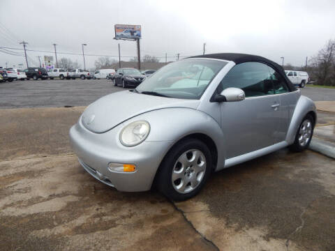 2003 Volkswagen New Beetle Convertible for sale at Ernie Cook and Son Motors in Shelbyville TN