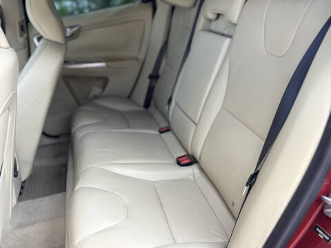 2016 Volvo XC60 T5 Drive-E Premier