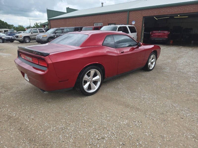 2009 Dodge Challenger SE