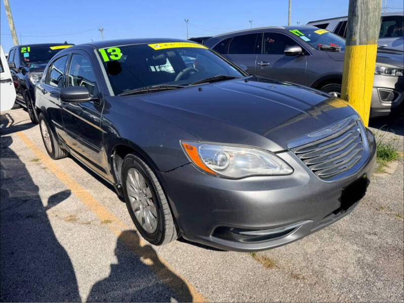 2013 Chrysler 200 LX