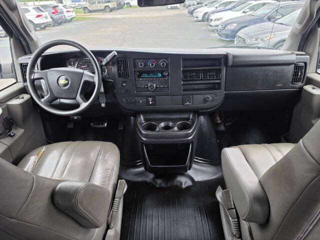 2017 Chevrolet Express 2500