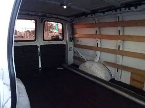 2016 GMC Savana 2500