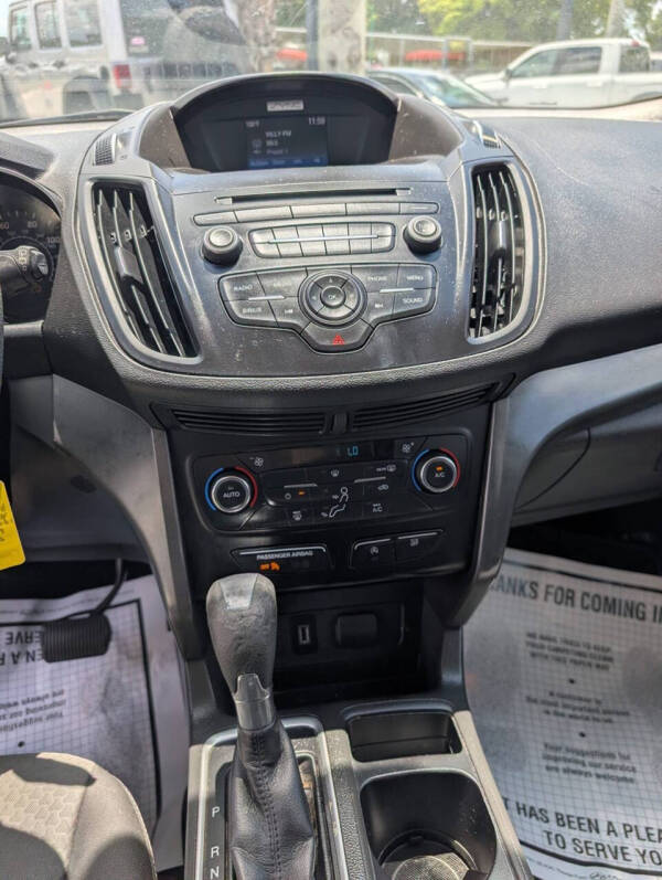 2017 Ford Escape SE