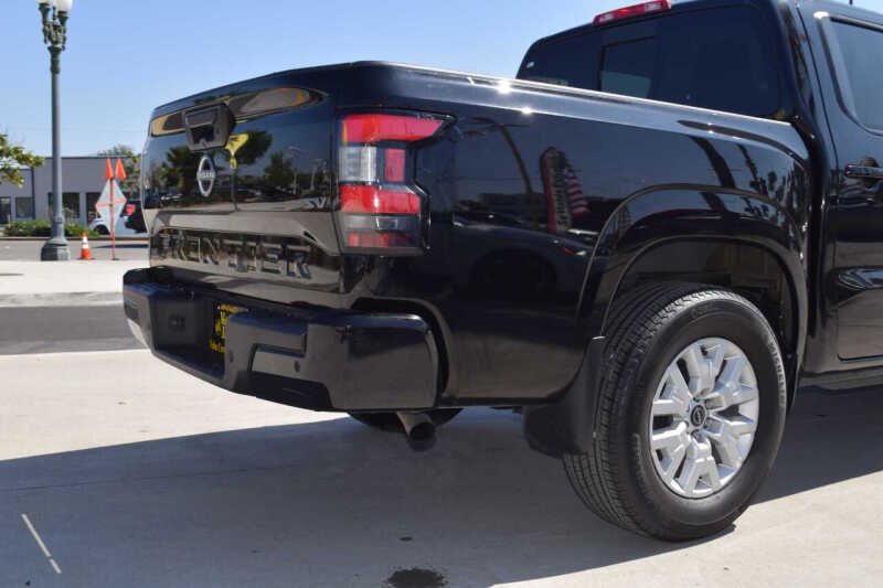 2023 Nissan Frontier