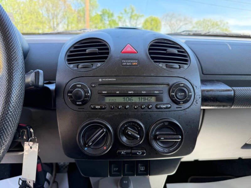 2004 Volkswagen New Beetle GL