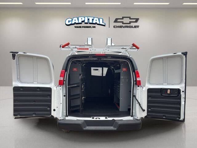 2025 Chevrolet Express 2500