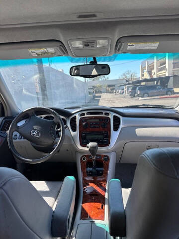 2004 Toyota Highlander Limited