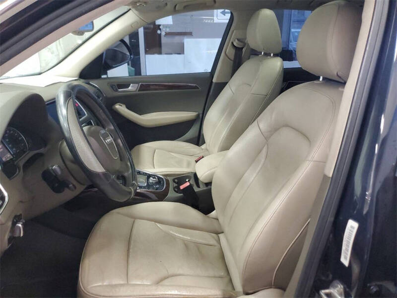 2012 Audi Q5 3.2 quattro Premium Plus