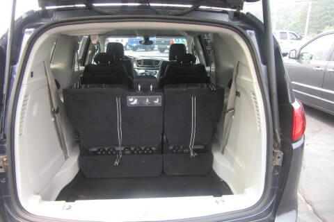 2020 Chrysler Pacifica Touring L