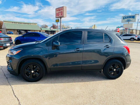 2019 Chevrolet Trax for sale at Pioneer Auto in Ponca City OK
