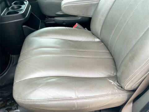 2024 GMC Savana 2500