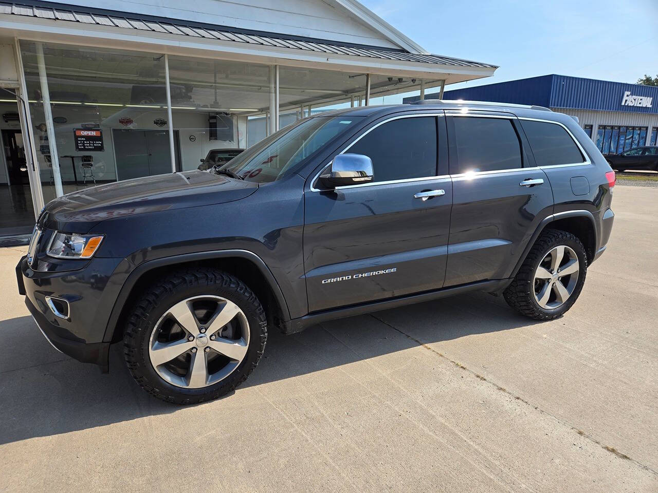 2015 Jeep Grand Cherokee for sale at Johnson Car Company LLC in Mount Pleasant, IA