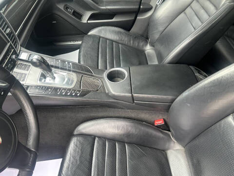 2013 Porsche Panamera Turbo