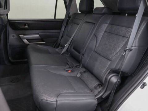 2024 Toyota Sequoia SR5