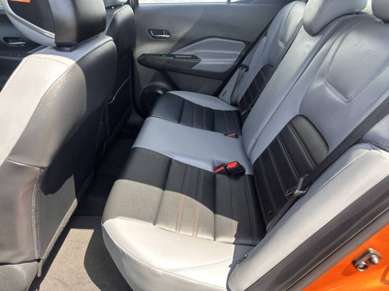 2023 Nissan Kicks SR