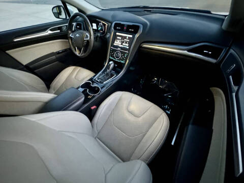 2014 Ford Fusion Hybrid Titanium