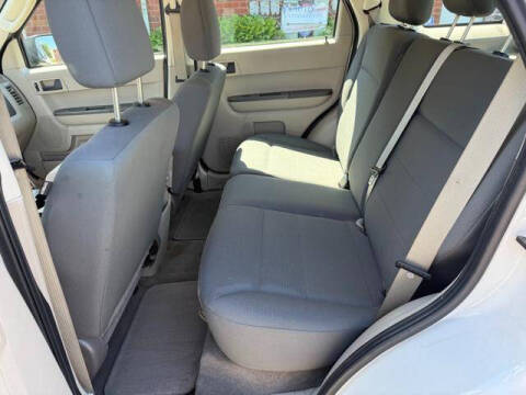 2009 Ford Escape XLS