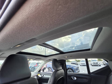 2026 Volvo XC40 B5 Plus