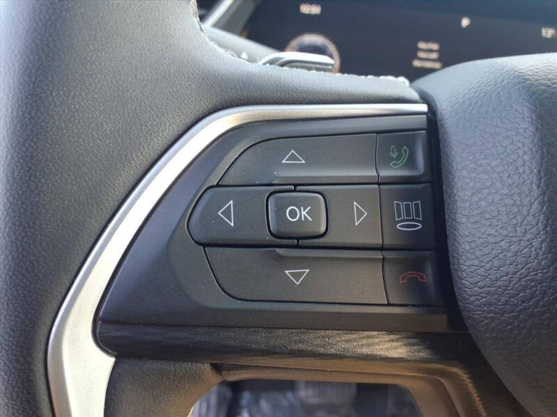 2023 Jeep Grand Cherokee Laredo