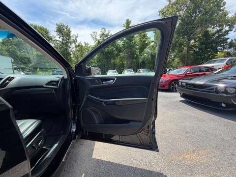 2017 Ford Edge Titanium