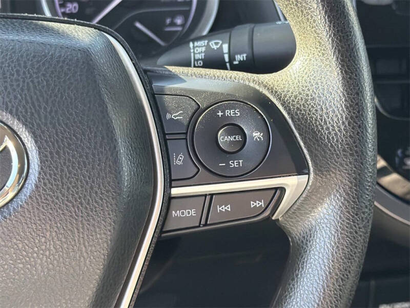 2021 Toyota Camry Hybrid LE