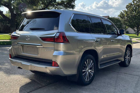 2019 Lexus LX 570 Three-Row