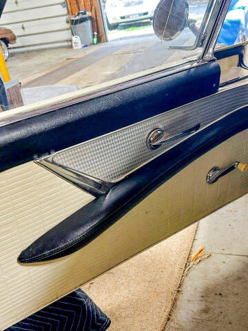 1957 Ford Thunderbird