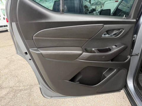 2020 Chevrolet Traverse LT Cloth