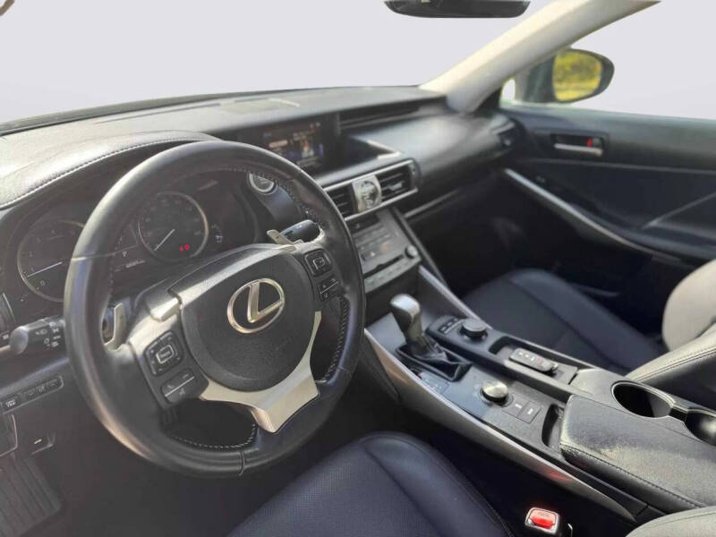 2019 Lexus IS 300