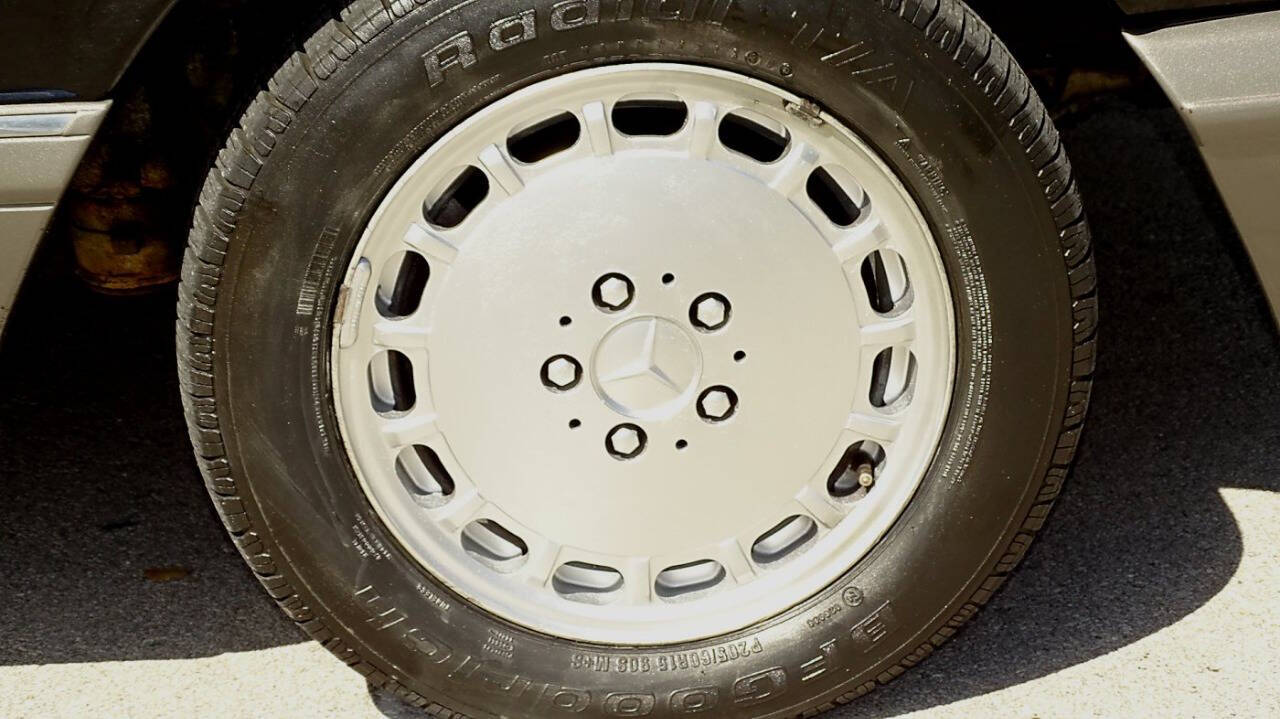 1987 Mercedes-Benz 420-Class 40