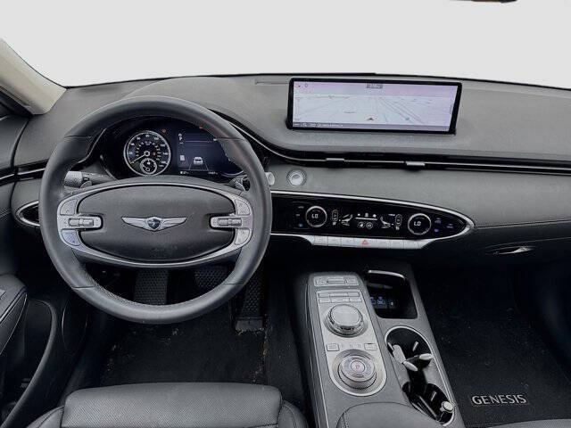 2024 Genesis GV70 2.5T Standard