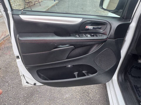 2016 Dodge Grand Caravan R/T