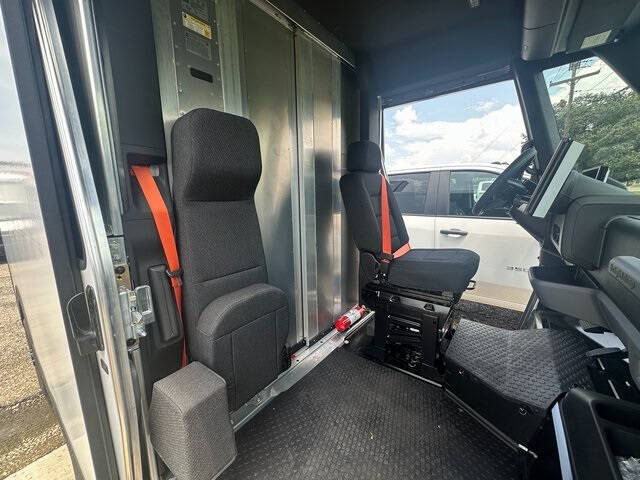 2025 Chevrolet BrightDrop 400