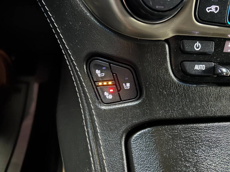 2017 GMC Yukon XL Denali