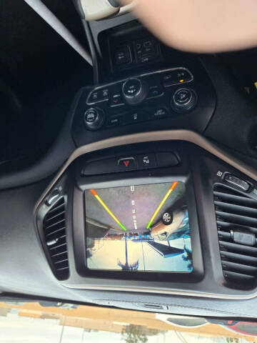 2018 Jeep Cherokee Tech Connect