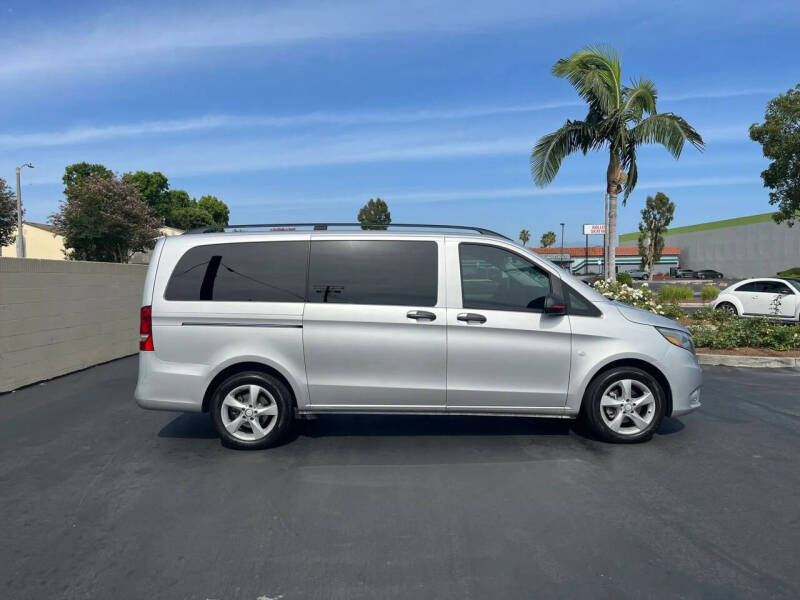 2016 Mercedes-Benz Metris Passenger